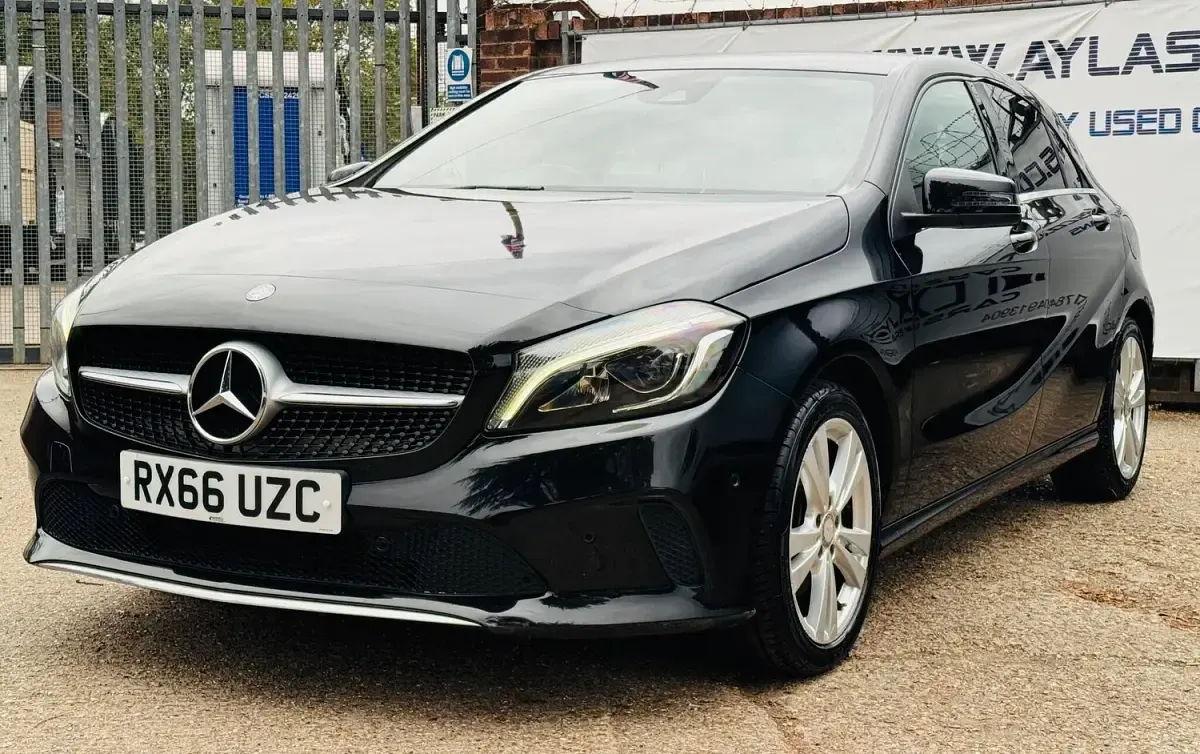Używany Mercedes A200 Premium 136 KM (100 kW) 2016 Czarny Hatchback