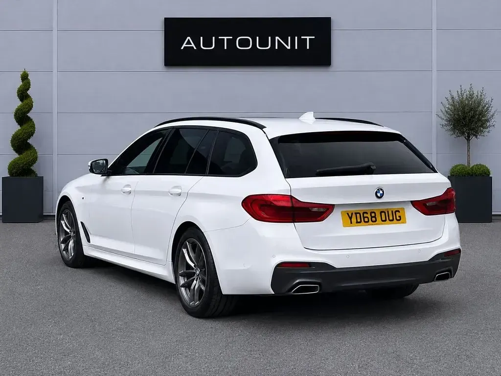 Used BMW 520 M Sport 190 HP (139 kW) 2018 White Estate