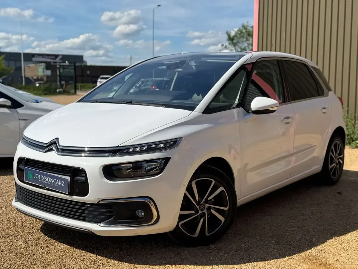 Used Citroën C4 SpaceTourer Flair 2019 White MPV