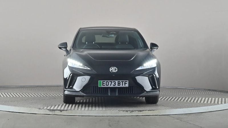 Image 2/4