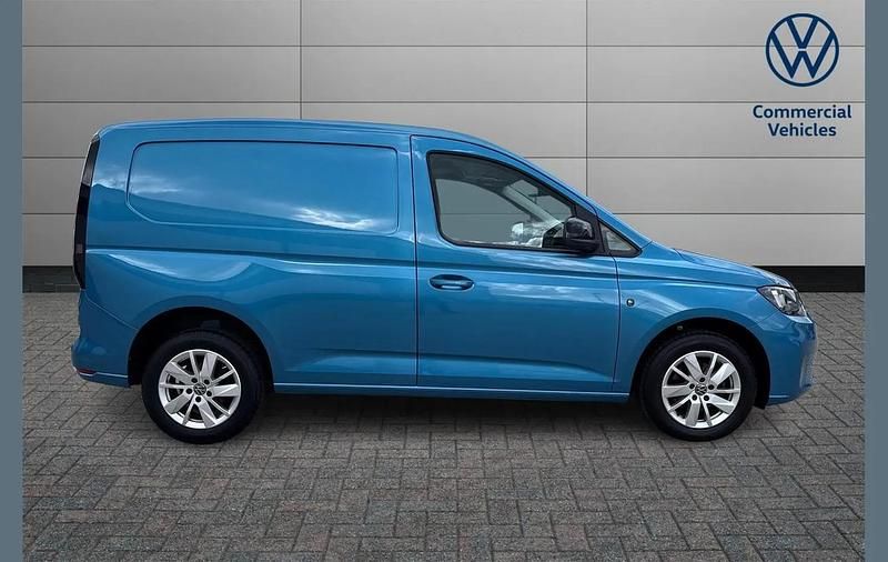 Used VW Caddy Pro 102 HP (75 kW) 2022 Blue MPV