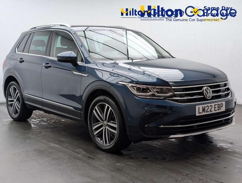 Usado VW Tiguan Elegance 150 HP (110 kW) 2022 Azul SUV
