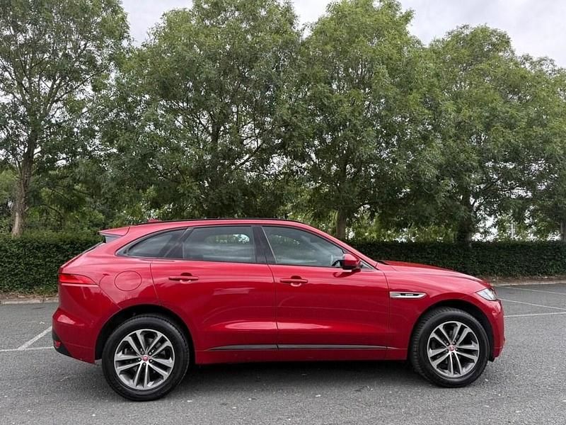 Used Jaguar F-Pace R-Sport 163 HP (119 kW) 2017 Red SUV