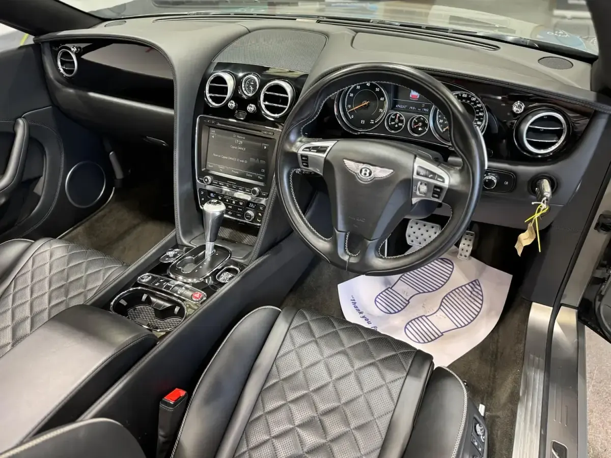 Used Bentley Continental GT Convertible Mulliner 529 HP (389 kW) 2017 Grey Cabriolet