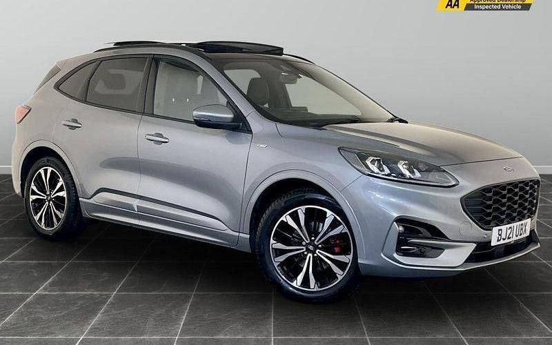 Used 2023 Ford Kuga ST-Line X SUV | £16,795 (Good price) - Image 1/2