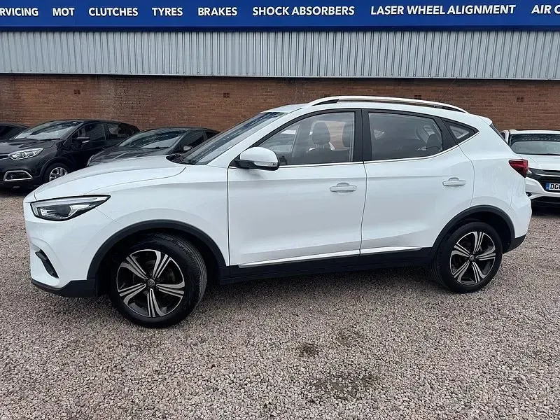 Używany MG ZS Excite 106 KM (77 kW) 2020 Biały SUV