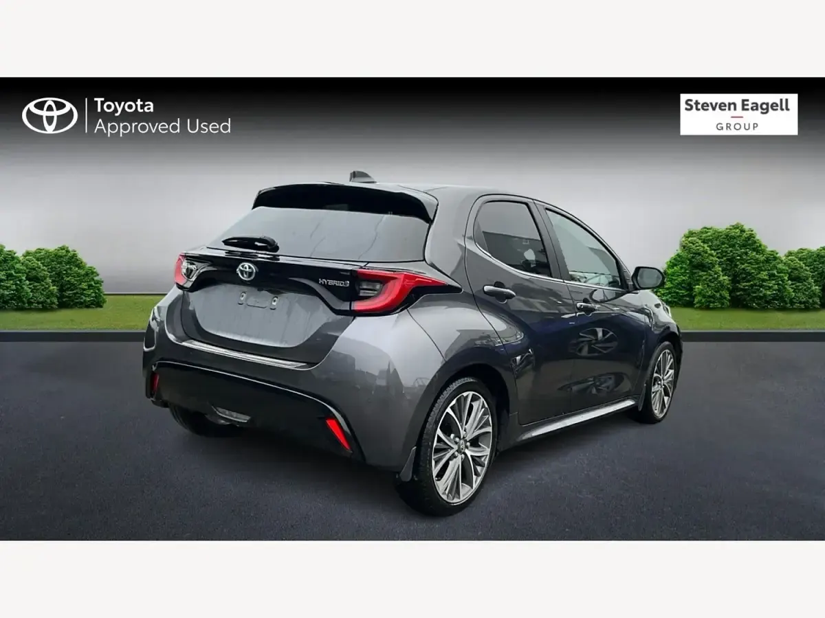 Second-hand Toyota Yaris Hybrid 114 CP (83 kW) 2022 Gri Hatchback
