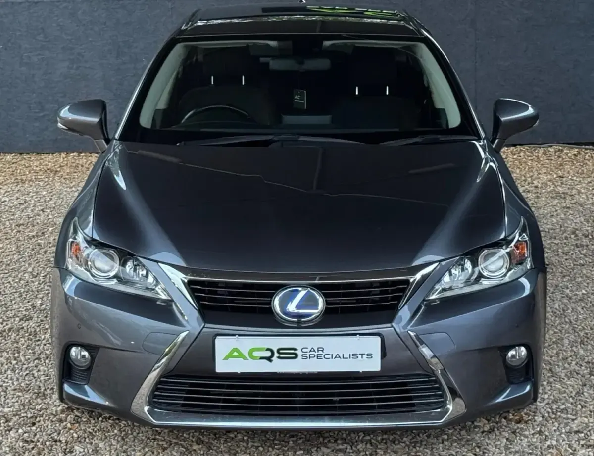 Used Lexus CT200h 134 HP (98 kW) 2017 Grey Hatchback