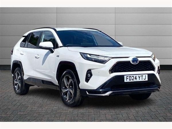 Used 2024 Toyota RAV4 Design SUV | £33,050 (Fair price) - Image 1/3
