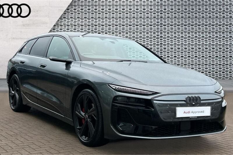 Grey Used 2025 Audi e-tron Performance SUV | £66,088 - Image 1/4