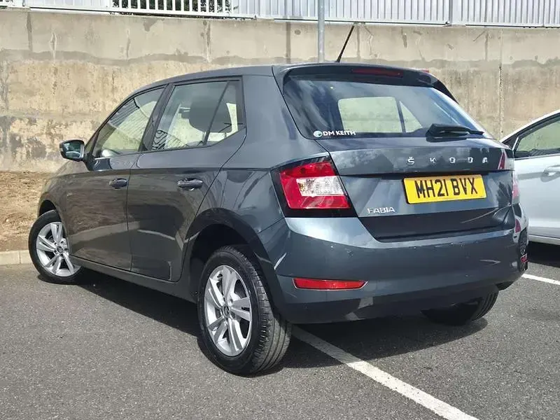 Used Skoda Fabia SE 70 HP (51 kW) 2021 Grey Hatchback