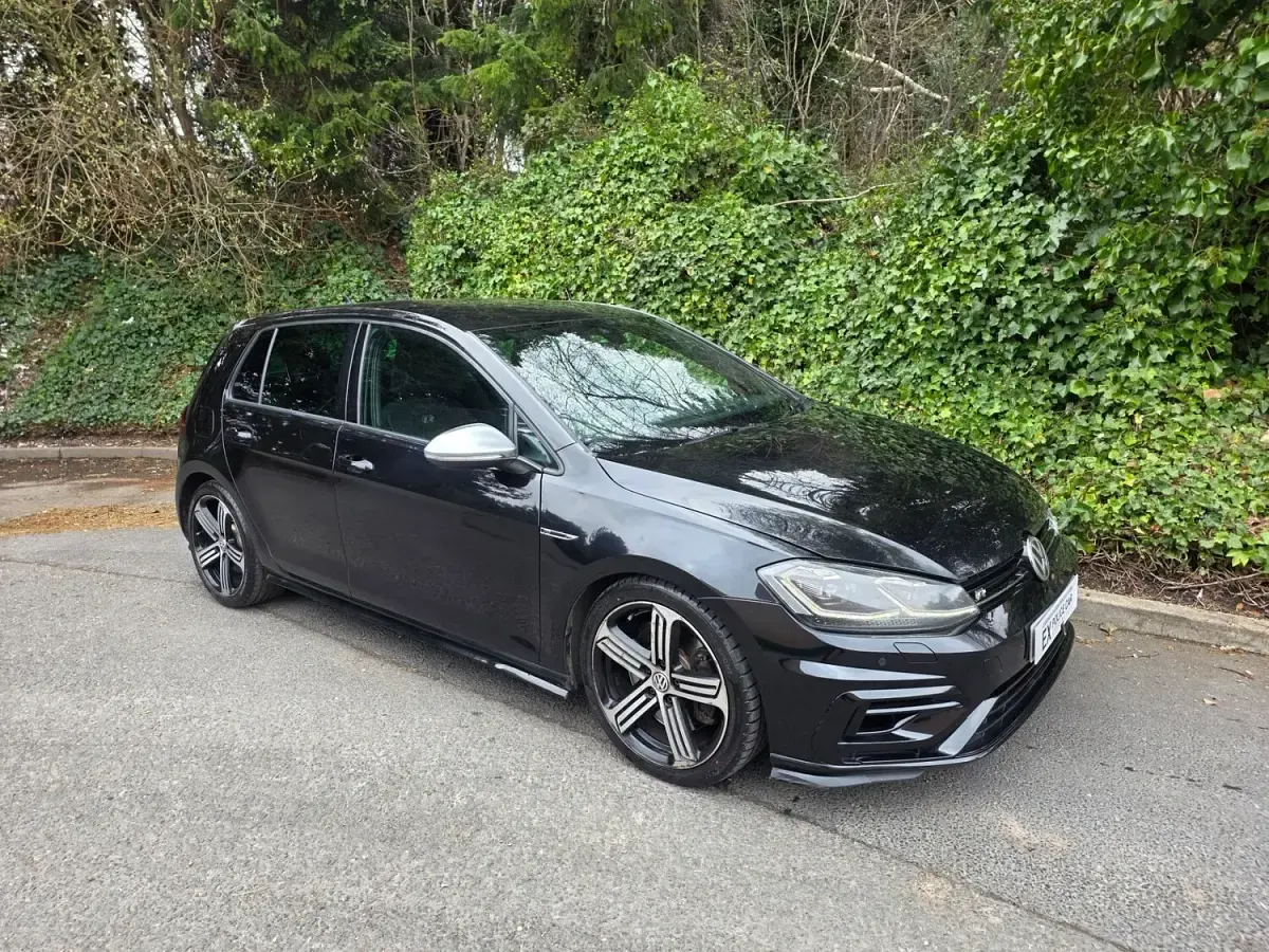 Used VW Golf VII R 300 HP (220 kW) 2019 Black Hatchback