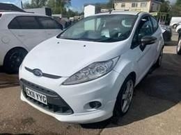 White Used 2011 Ford Fiesta Zetec Hatchback | £2,995 (Fair price) - Image 1/1