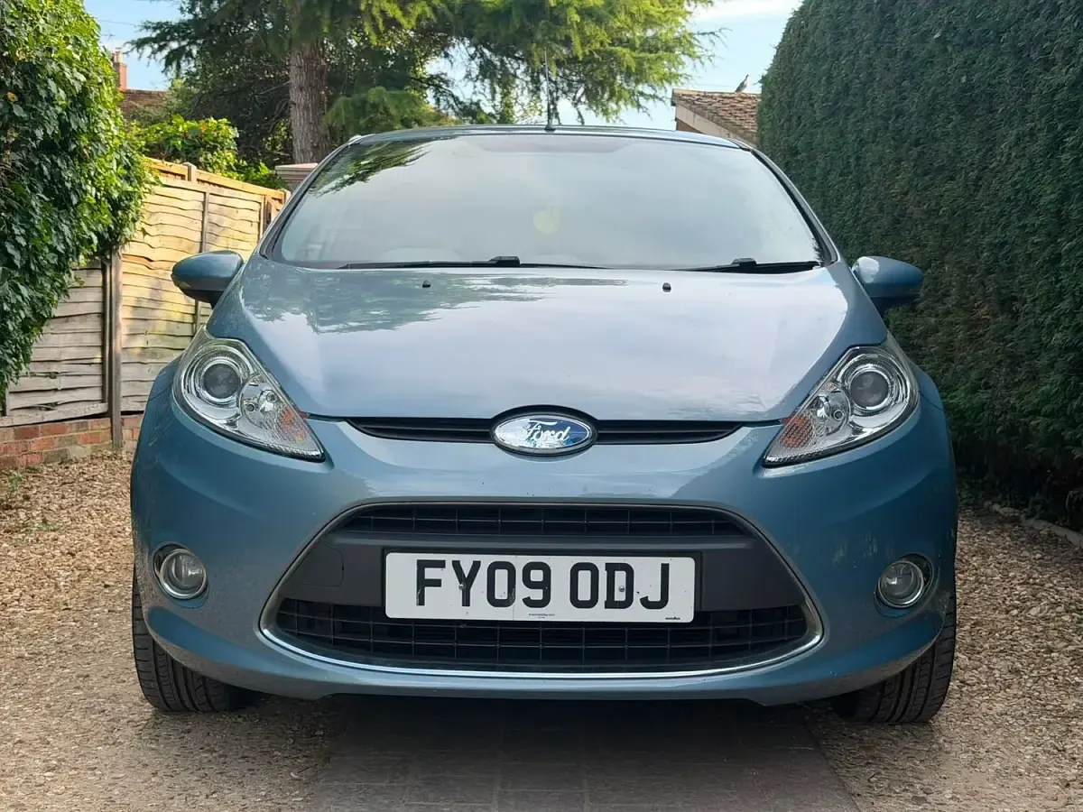 Used Ford Fiesta Zetec 96 HP (70 kW) 2009 Blue Hatchback