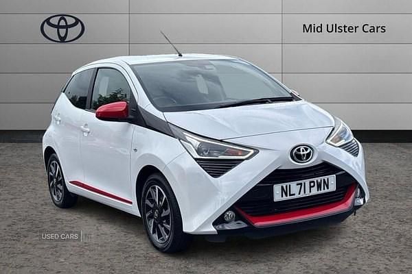 White Used 2021 Toyota Aygo Trend Hatchback | £10,495 (Fair price) - Image 1/2
