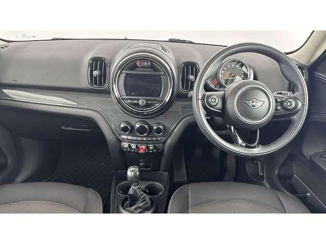 Used Mini Cooper Countryman Classic 134 HP (98 kW) 2019 Grey SUV