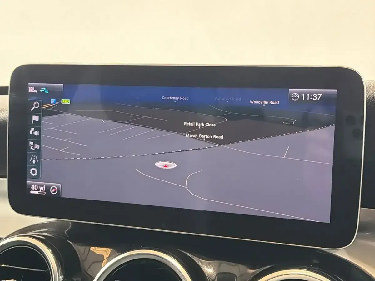 Used Mercedes C220 SE 2019 Blue Sedan
