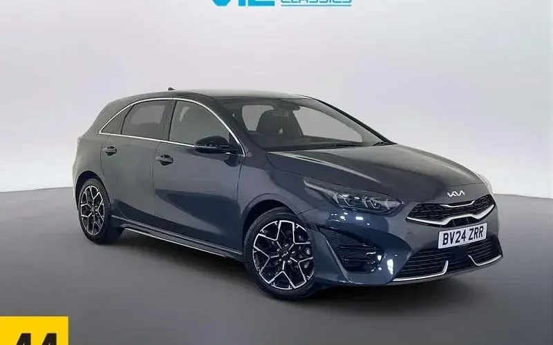 Begagnad Kia Ceed GT-Line 160 HK (117 kW) 2023 Halvkombi