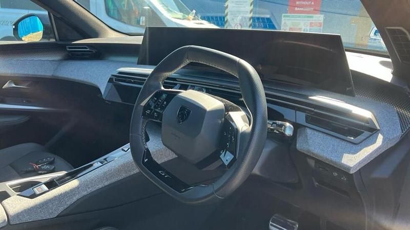 Second-hand Peugeot 3008 GT 134 CP (98 kW) 2025 Albastru SUV