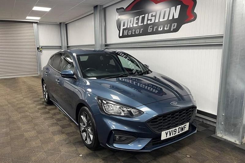 Used Ford Focus ST-Line 125 HP (91 kW) 2019 Blue Hatchback