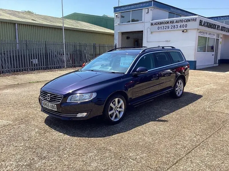 Used Volvo V70 SE 181 HP (133 kW) 2015 Blue Estate