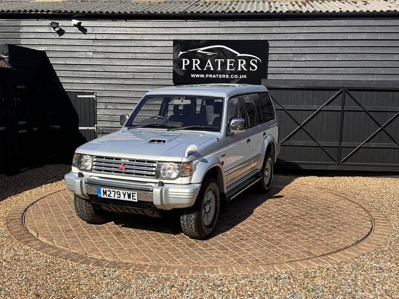 Used Mitsubishi Pajero 2002 Silver SUV