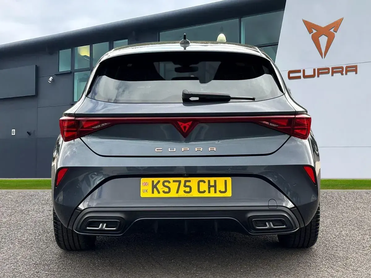 Used Cupra Leon 150 HP (110 kW) 2026 Grey Hatchback