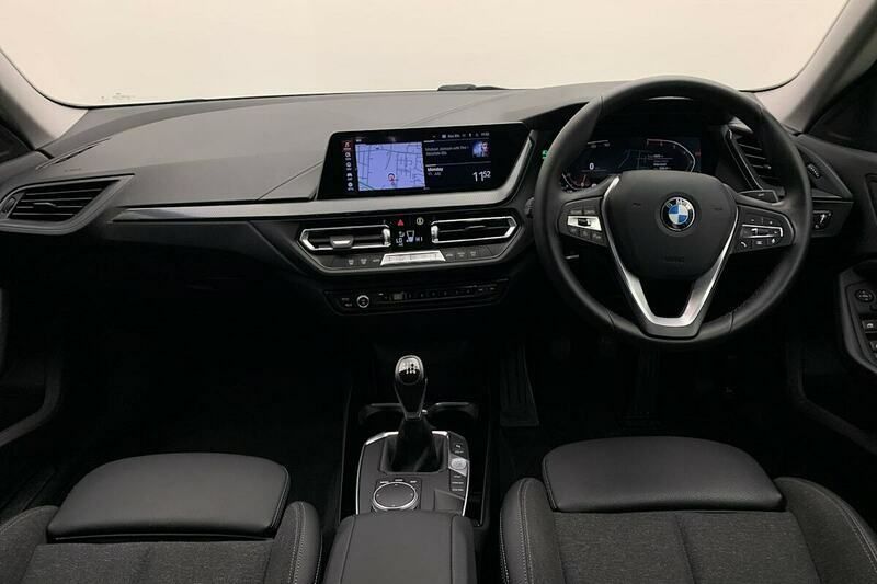 Used BMW 218 Sport Line 134 HP (98 kW) 2021 White Coupe