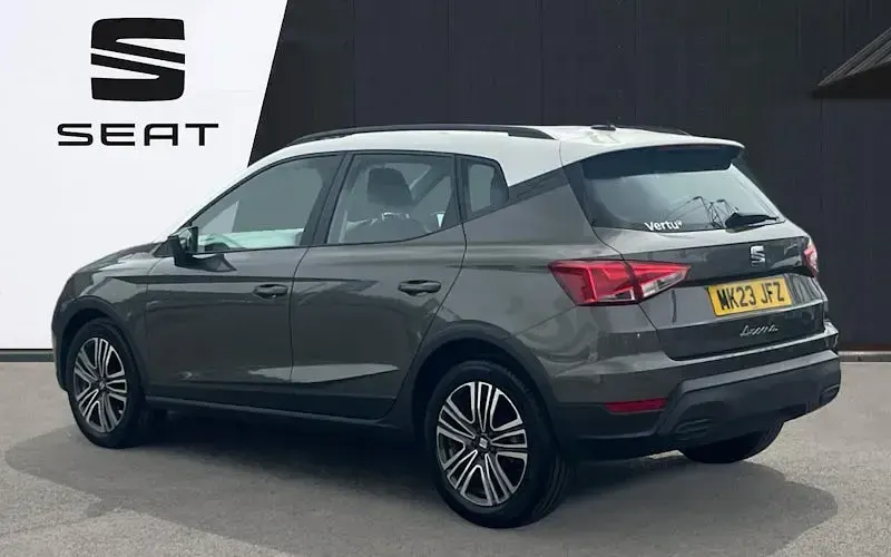 Used Seat Arona SE Technology 110 HP (80 kW) 2023 Green SUV