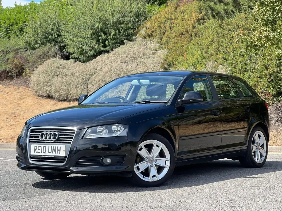 Used Audi A3 Sportback Sport 125 HP (91 kW) 2010 Black Hatchback