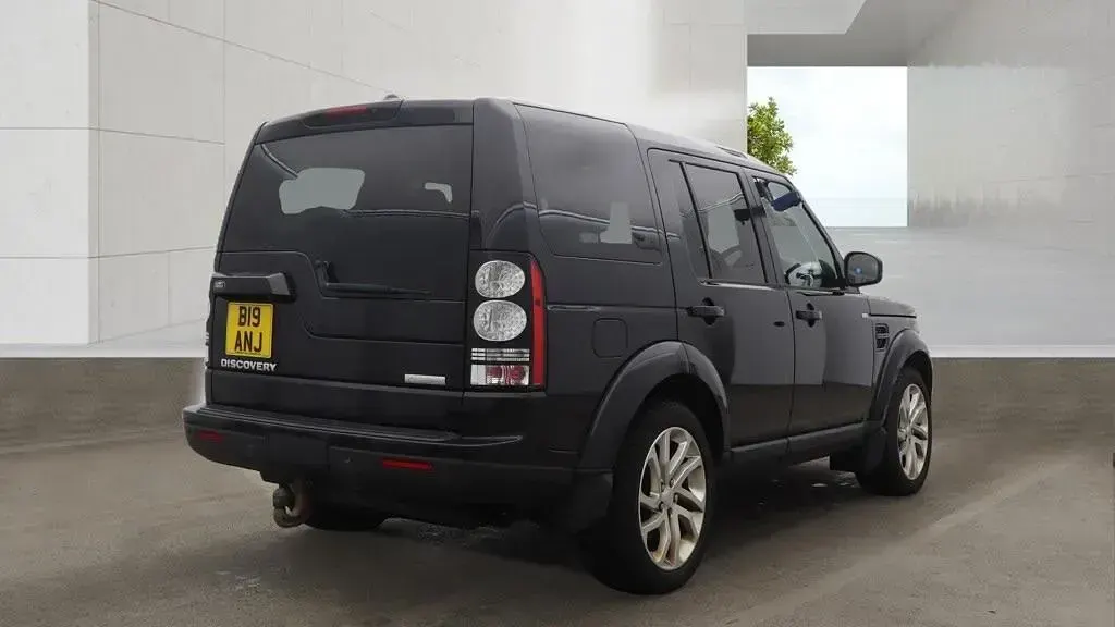 Used Land Rover Discovery 4 Landmark 2016 Black SUV