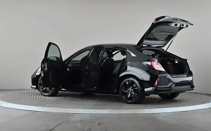 Used Honda Civic EX 126 HP (92 kW) 2019 Black Hatchback
