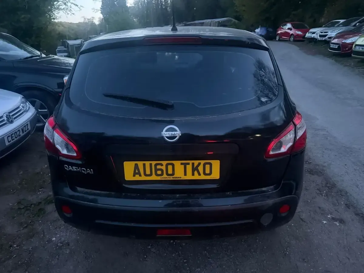 Second-hand Nissan Qashqai Acenta 141 CP (103 kW) 2010 Negru SUV