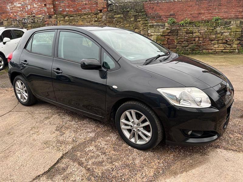 Black Used 2009 Toyota Auris Hatchback | £3,495 (Fair price) - Image 1/4