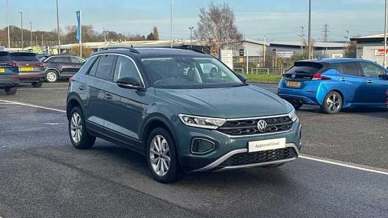 Used 2024 VW T-Roc SUV | £20,168 - Image 1/4
