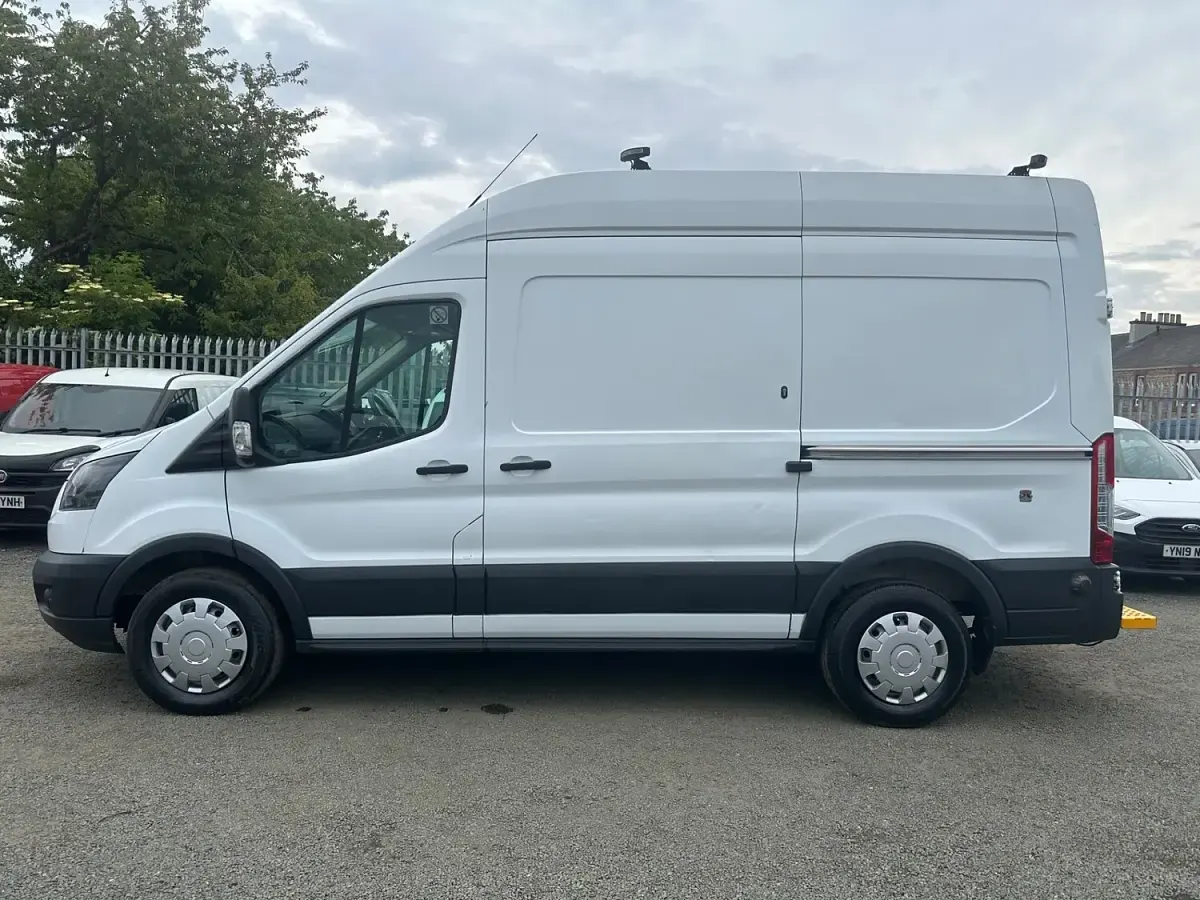 Used Ford Transit 130 HP (95 kW) 2018 White Van