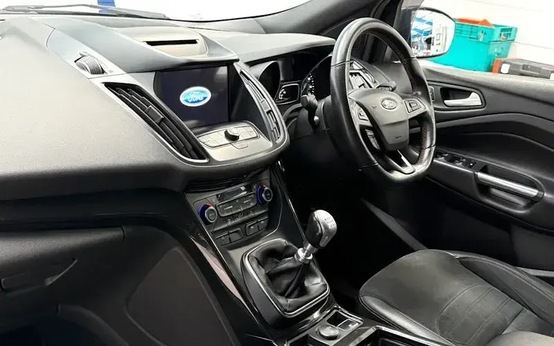 Używany Ford Kuga ST-Line 120 KM (88 kW) 2019 Czarny SUV
