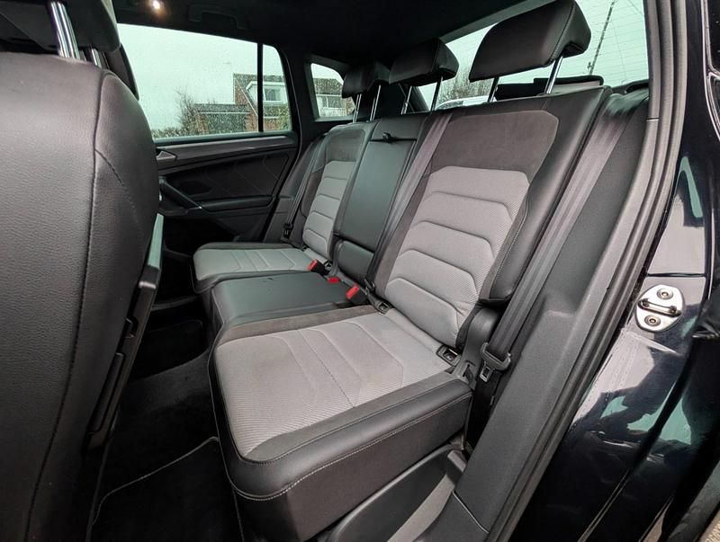 Used VW Tiguan R-line 150 HP (110 kW) 2017 Black SUV