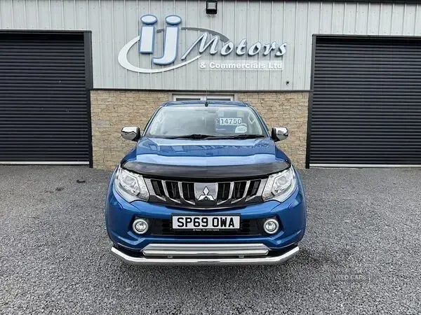 Used Mitsubishi L200 Warrior 181 HP (133 kW) 2019 Blue Pickup