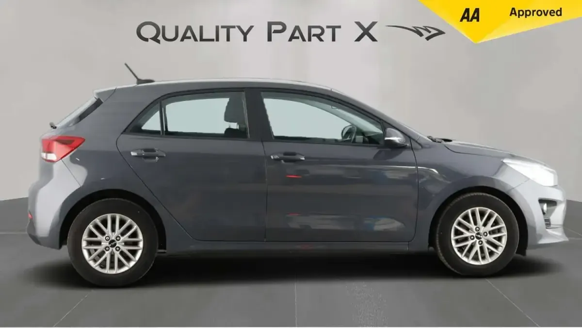Used Kia Rio 83 HP (61 kW) 2023 Grey Hatchback