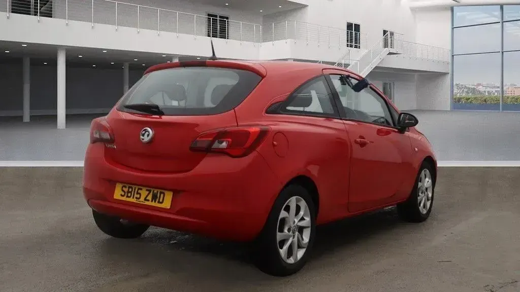 Used Vauxhall Corsa Excite 89 HP (65 kW) 2015 Red Hatchback