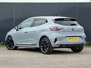 Used Renault Clio Techno 90 HP (66 kW) 2025 Grey Hatchback