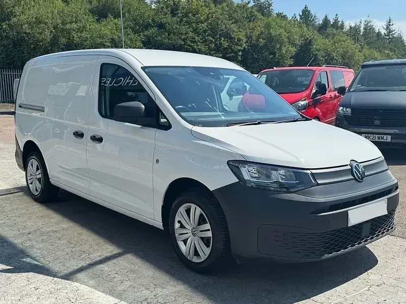 Used VW Caddy Maxi 102 HP (75 kW) 2023 White MPV