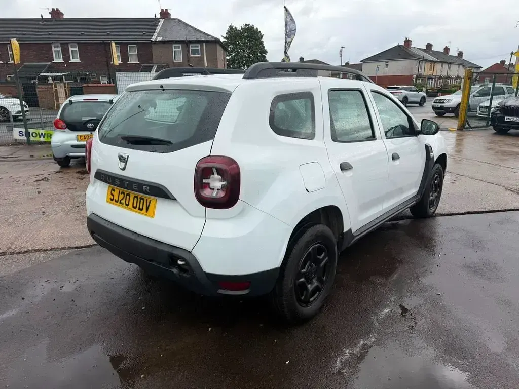 Used Dacia Duster Essentiel 100 HP (73 kW) 2020 White SUV