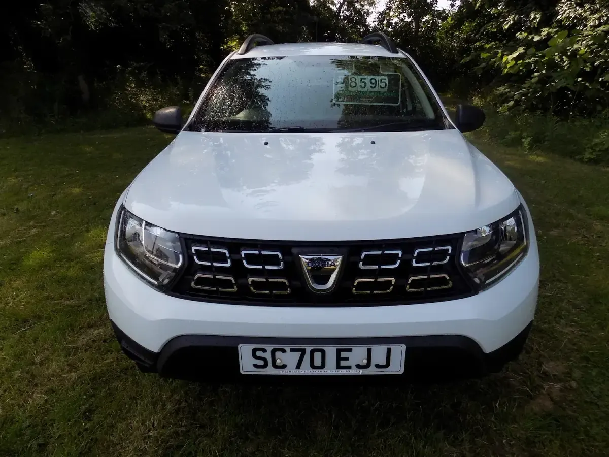 Used Dacia Duster Essentiel 100 HP (73 kW) 2021 White SUV