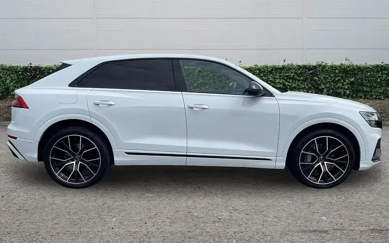 Used Audi Q8 Black Edition 340 HP (250 kW) 2022 White SUV