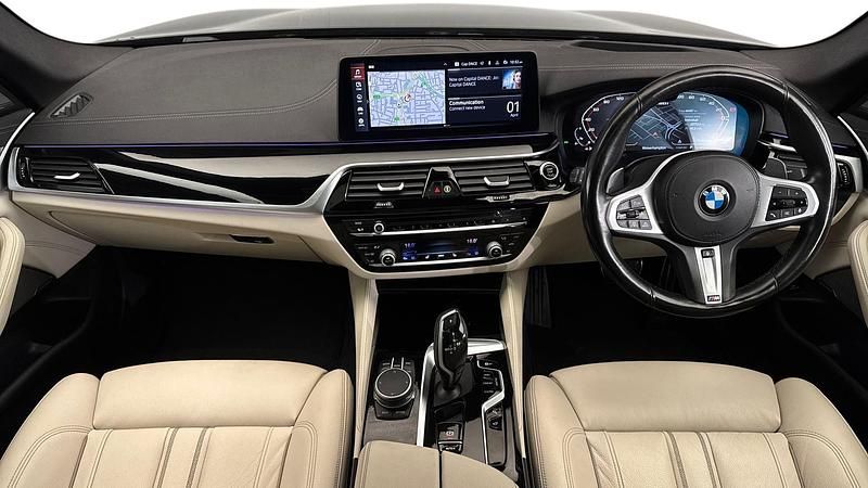 Used BMW M550 Comfort Edition 523 HP (384 kW) 2021 Black Sedan