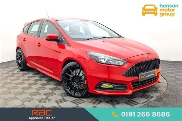 Red Used 2015 Ford Focus ST Hatchback | £8,749 (Good price) - Image 1/1