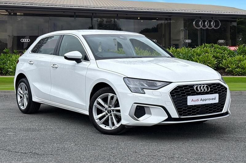 Used Audi A3 Sportback Sport 110 HP (80 kW) 2023 White Hatchback