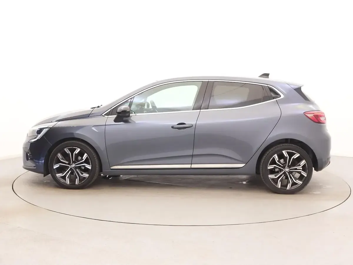 Used Renault Clio Techno 90 HP (66 kW) 2023 Grey Hatchback